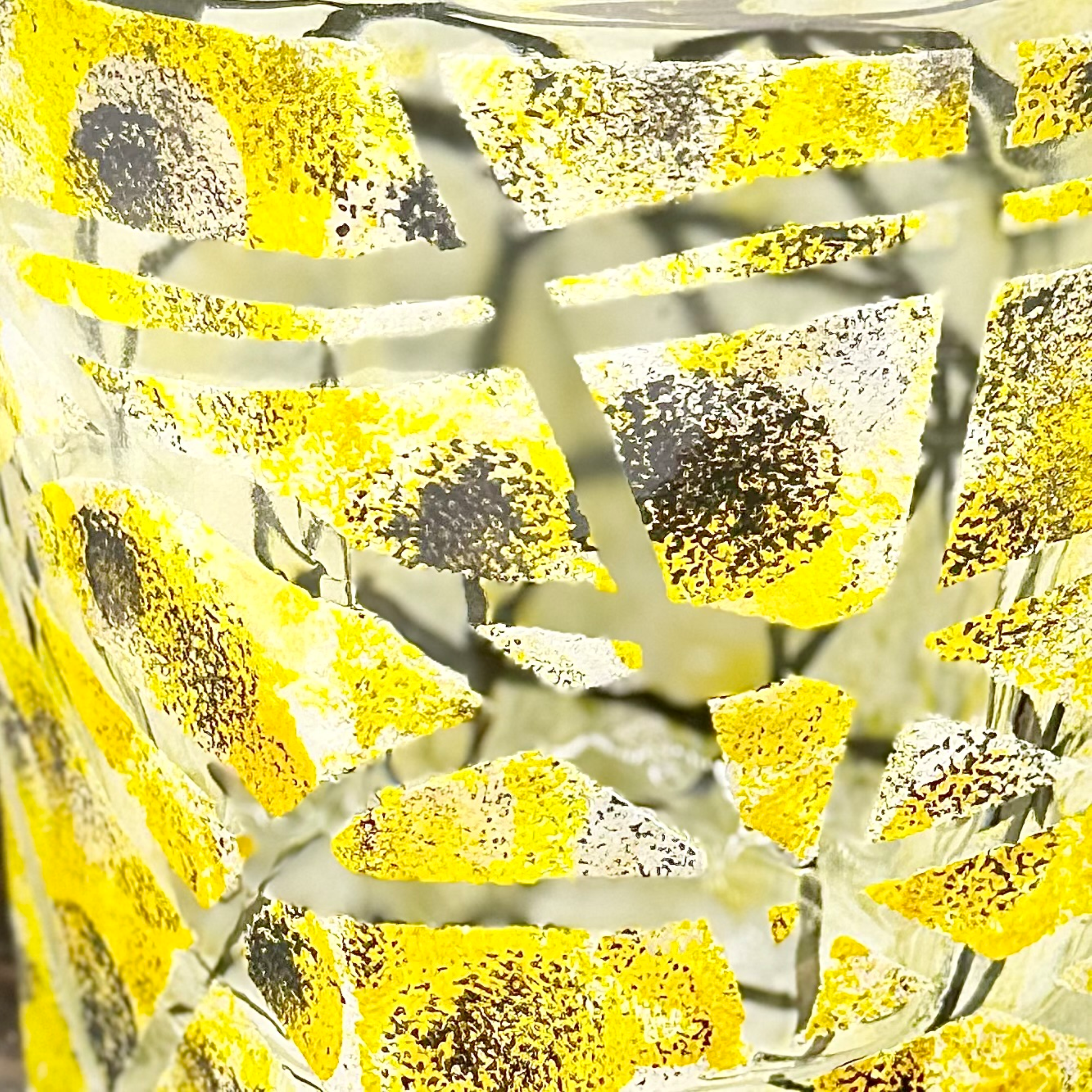 Citron Mosaic Rock Glass