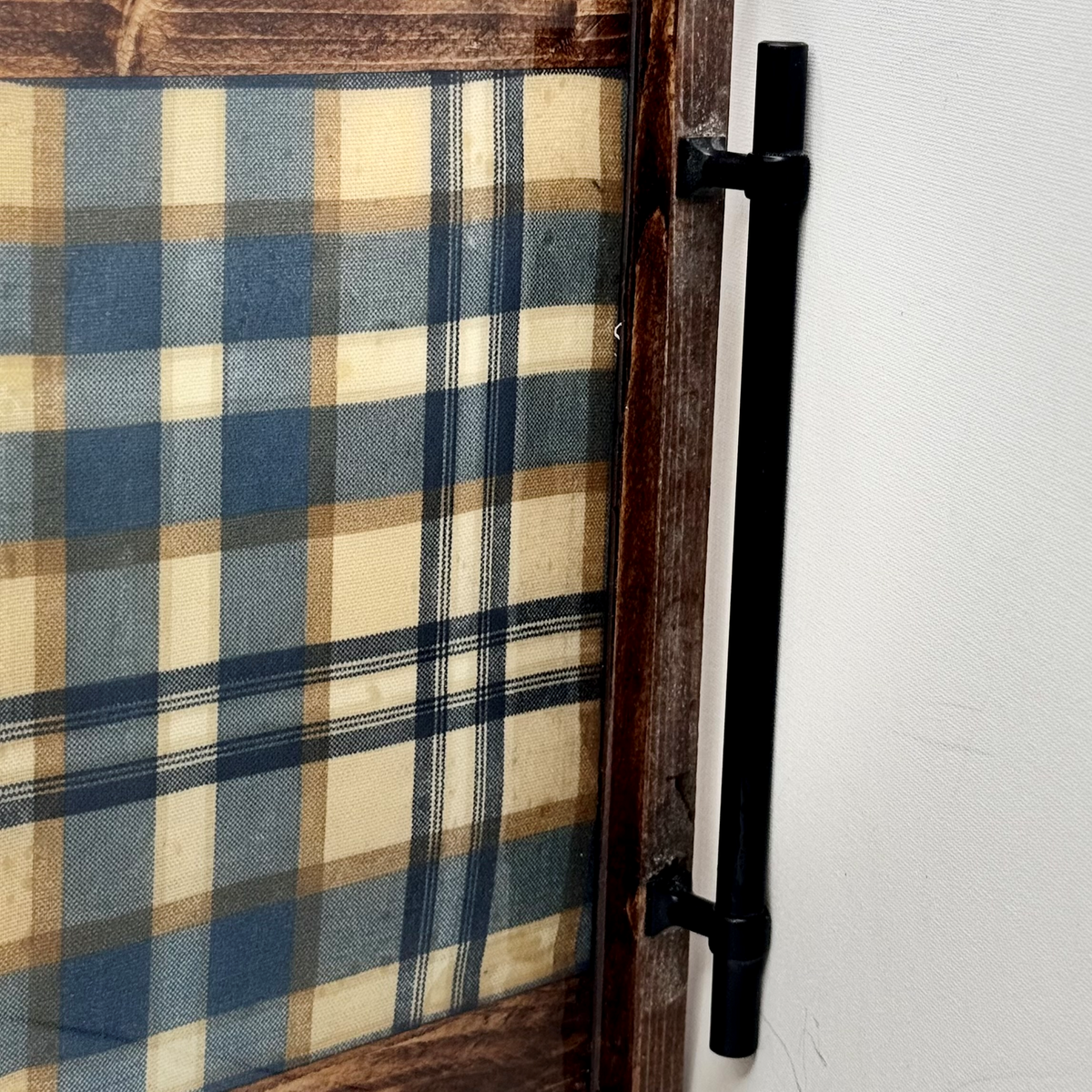 Cottage Plaid Wooden Tray