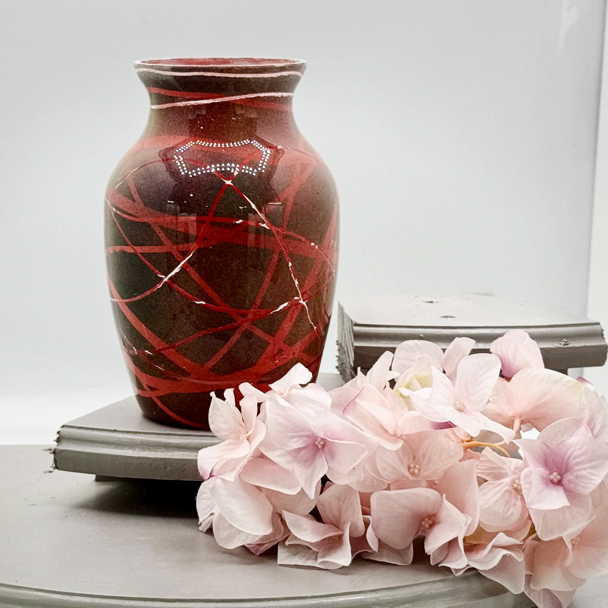 Crimson Lattice Glass Vase