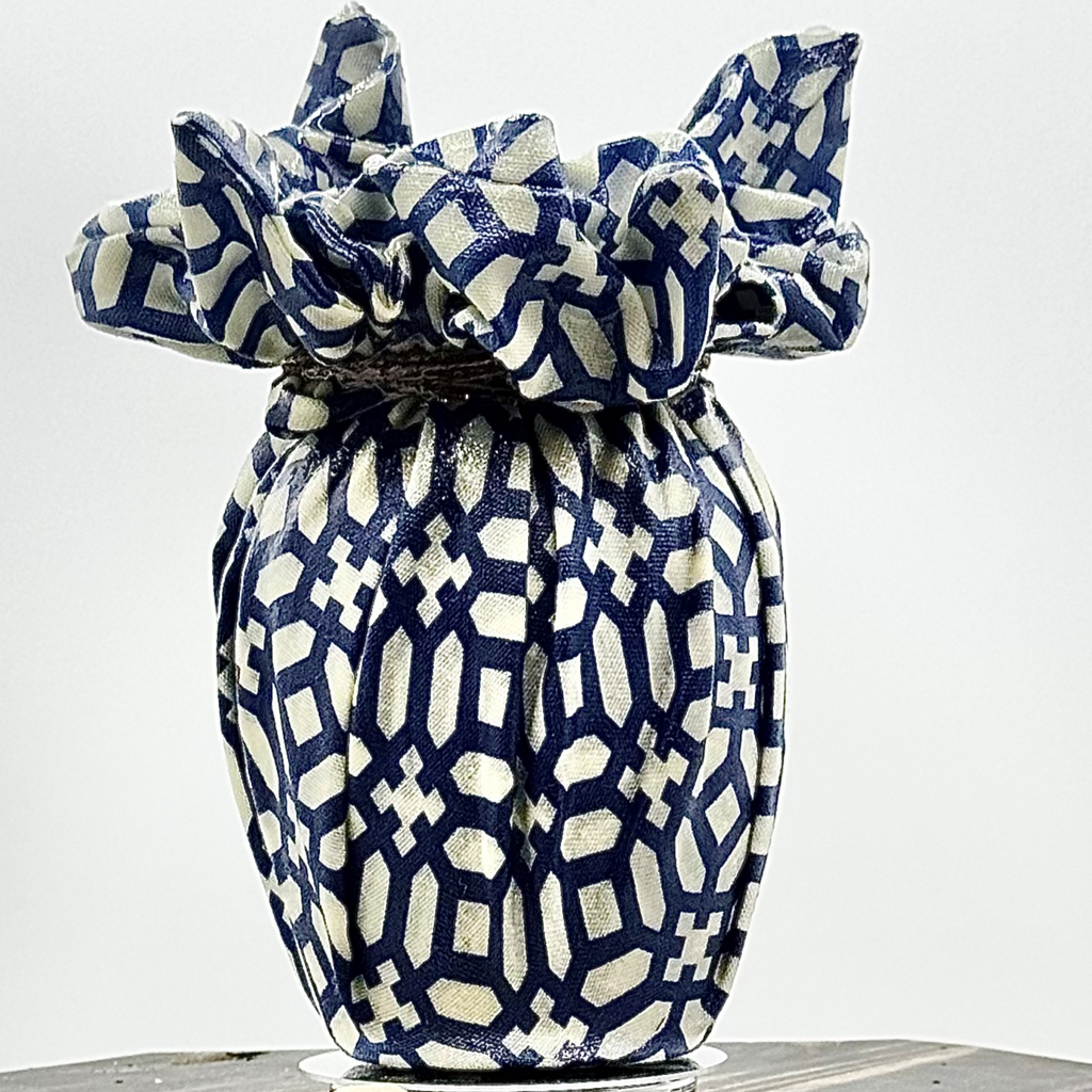 Navy Lattice Glass Vase