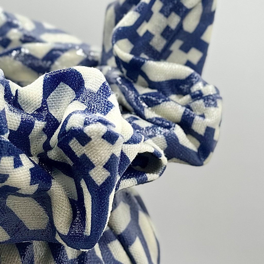 Navy Lattice Glass Vase