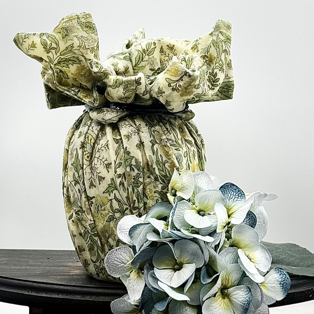 Tranquil Tapestry Glass Vase